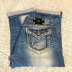 Miss Me Signature Cuffed Capri size 32